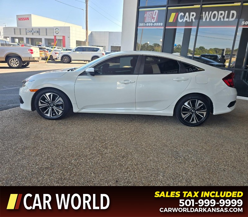 Honda Civic Sedan Vehicle Full-screen Gallery Image 4