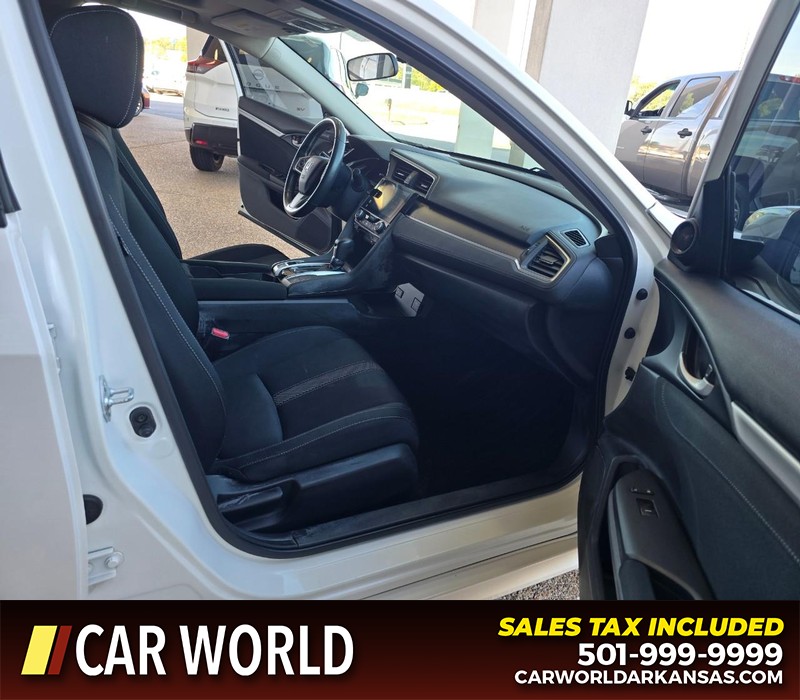 Honda Civic Sedan Vehicle Full-screen Gallery Image 11