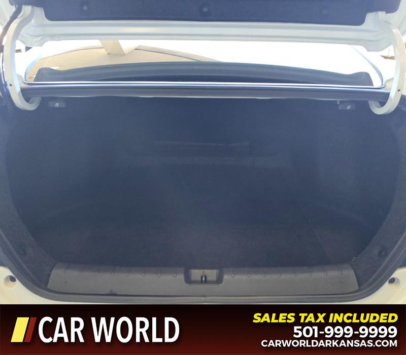 Honda Civic Sedan Vehicle Full-screen Gallery Image 13