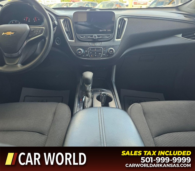 Chevrolet Malibu Vehicle Full-screen Gallery Image 18
