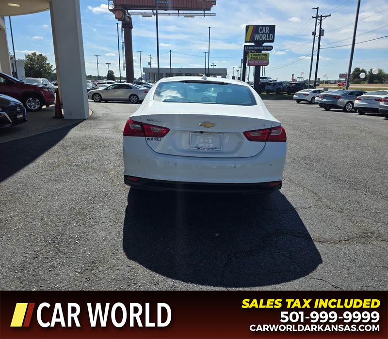 Chevrolet Malibu Vehicle Full-screen Gallery Image 5