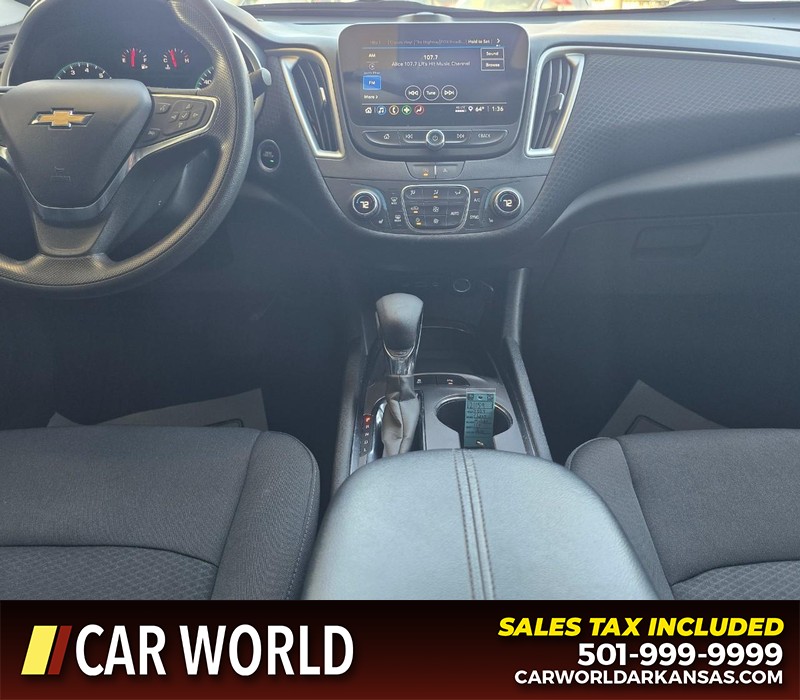 Chevrolet Malibu Vehicle Full-screen Gallery Image 18