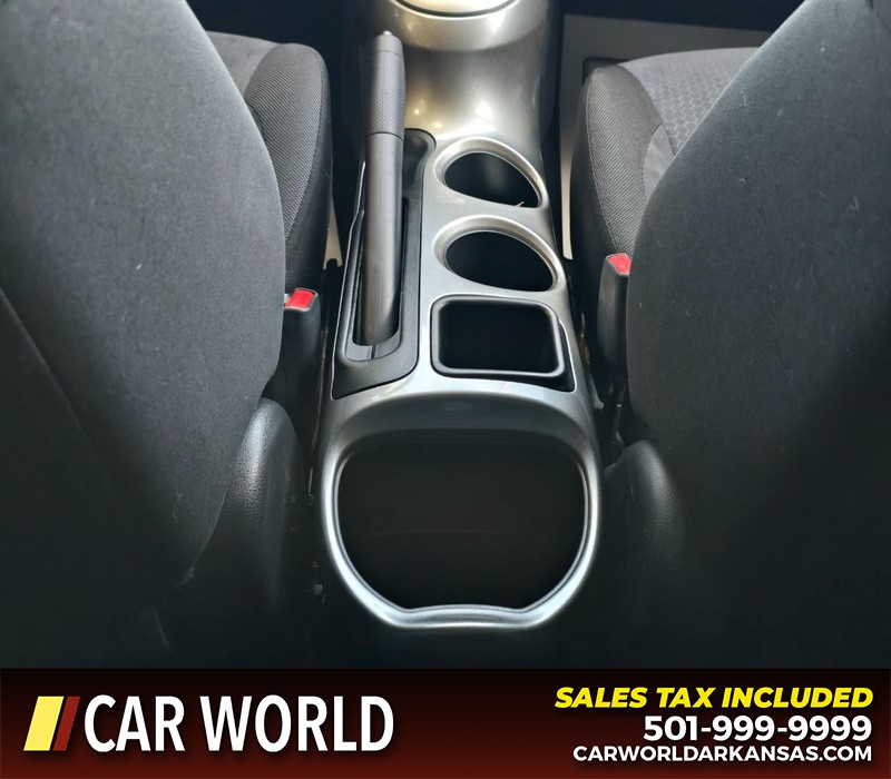 Nissan Juke Vehicle Full-screen Gallery Image 20