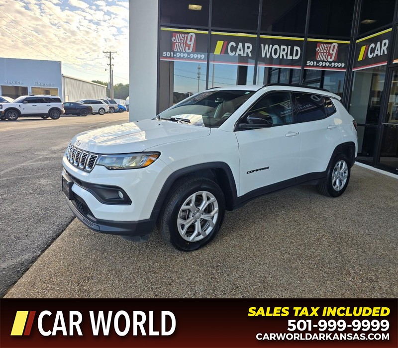 Jeep Compass Vehicle Full-screen Gallery Image 3