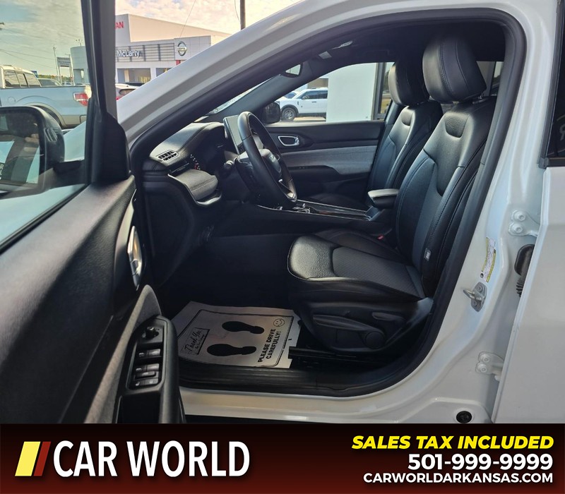 Jeep Compass Vehicle Full-screen Gallery Image 8