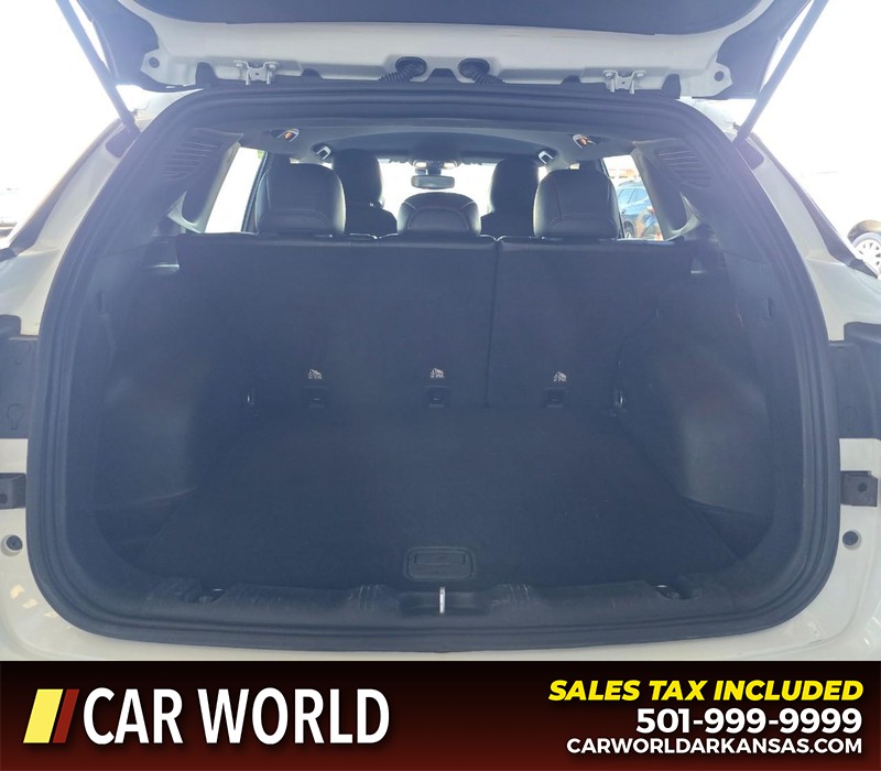 Jeep Compass Vehicle Full-screen Gallery Image 13