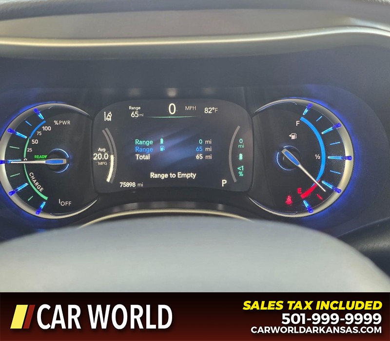 Chrysler Pacifica Vehicle Full-screen Gallery Image 20