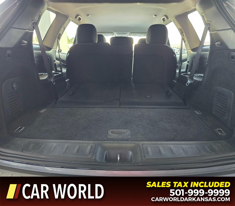 Nissan Pathfinder Vehicle Full-screen Gallery Image 16