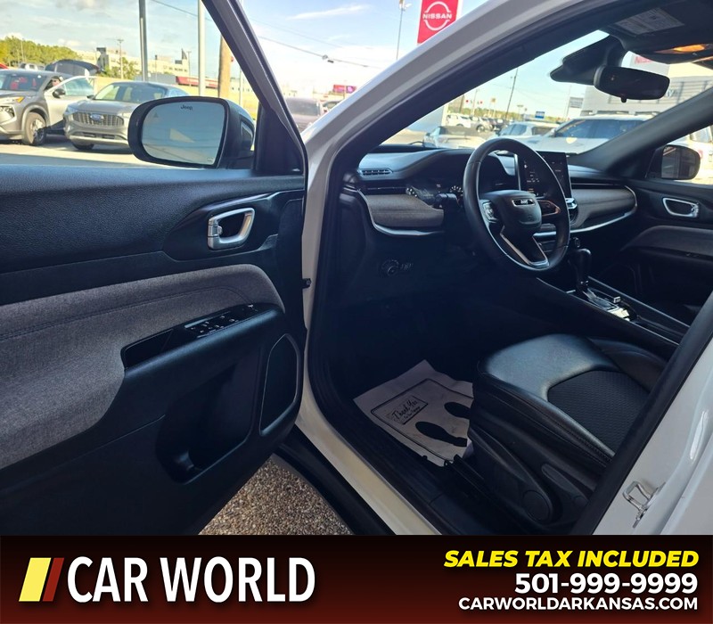 Jeep Compass Vehicle Full-screen Gallery Image 7