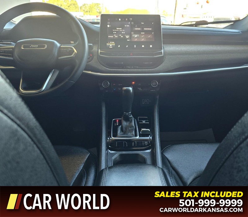 Jeep Compass Vehicle Full-screen Gallery Image 18