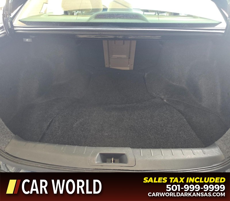Honda Accord Sedan Vehicle Full-screen Gallery Image 13
