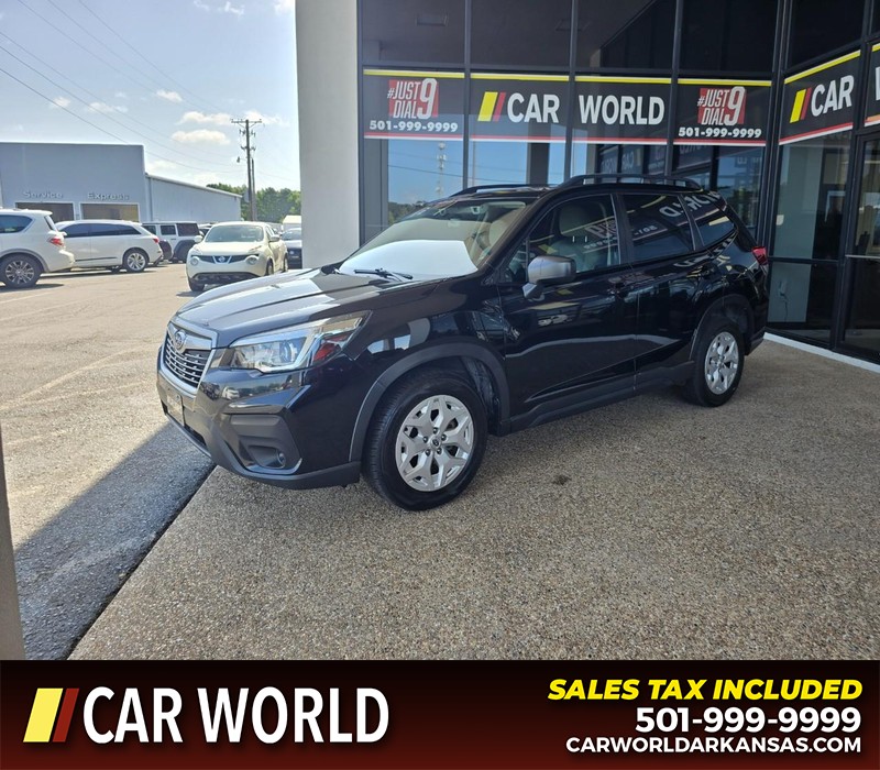 Subaru Forester Vehicle Full-screen Gallery Image 3