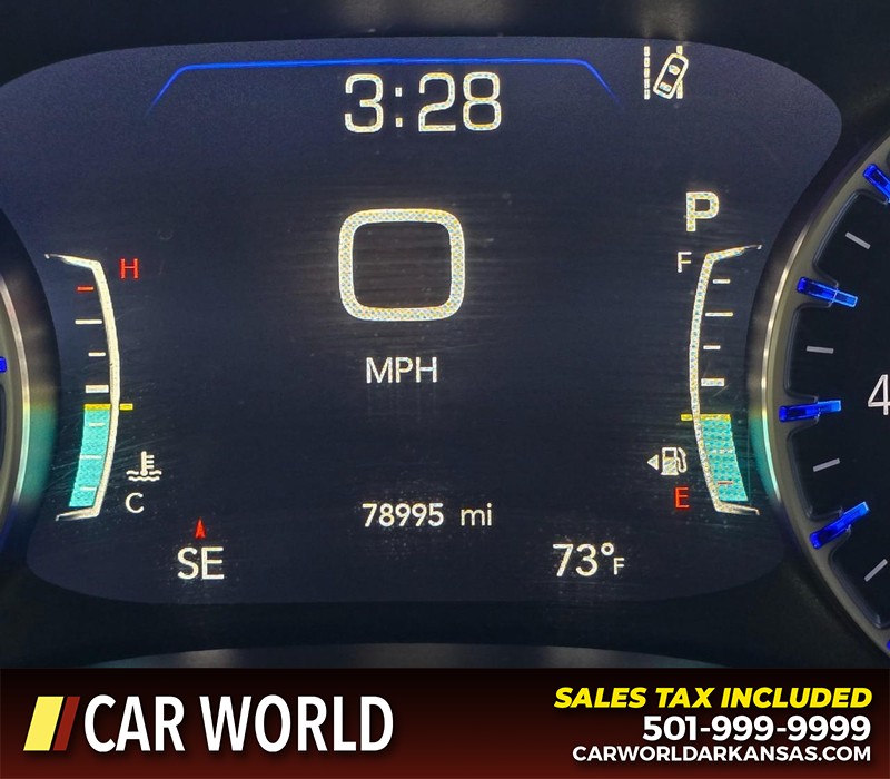 Chrysler Pacifica Vehicle Full-screen Gallery Image 21