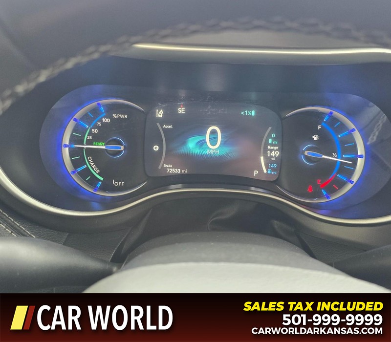 Chrysler Pacifica Vehicle Full-screen Gallery Image 22