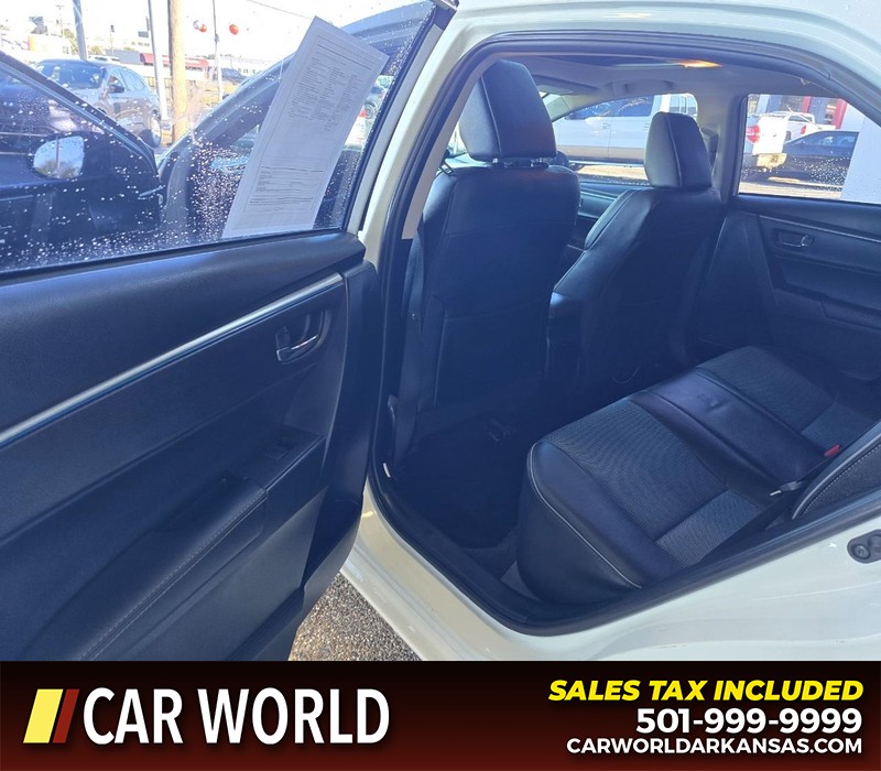 Toyota Corolla Vehicle Full-screen Gallery Image 9