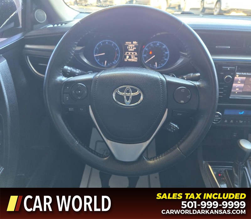 Toyota Corolla Vehicle Full-screen Gallery Image 15