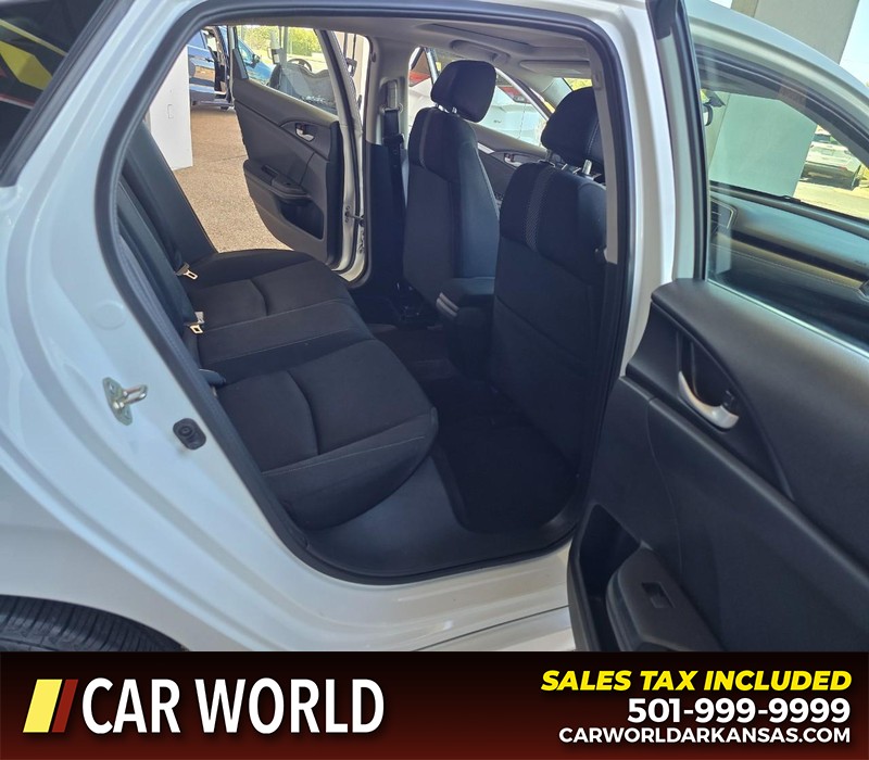 Honda Civic Sedan Vehicle Full-screen Gallery Image 12