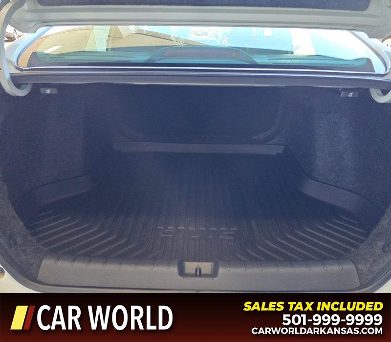 Honda Civic Sedan Vehicle Full-screen Gallery Image 13