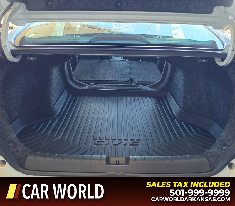 Honda Civic Sedan Vehicle Full-screen Gallery Image 14