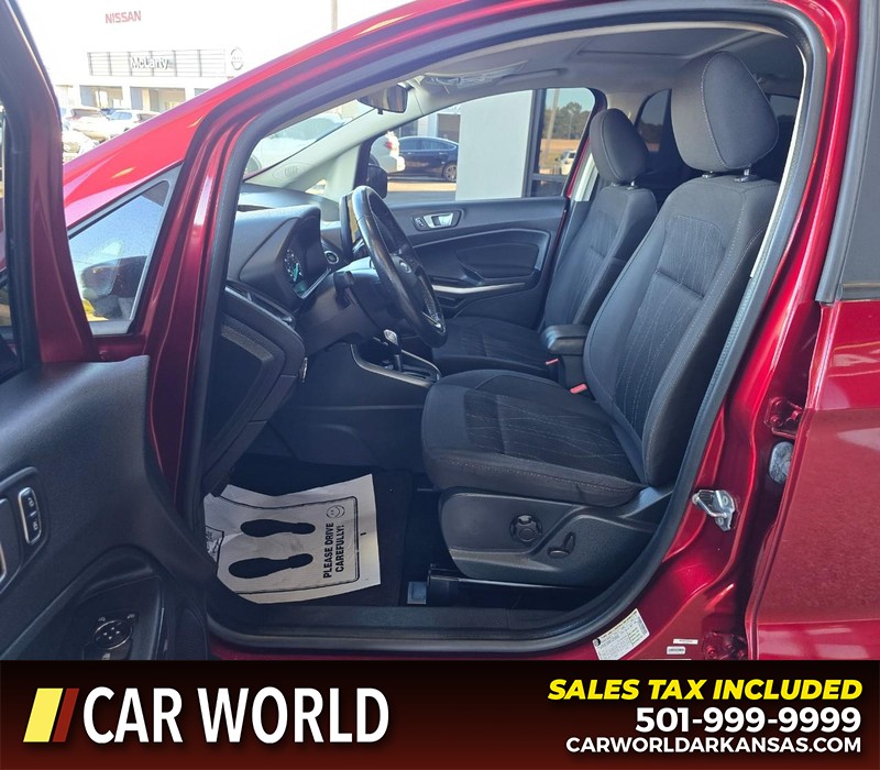 Ford EcoSport Vehicle Full-screen Gallery Image 8