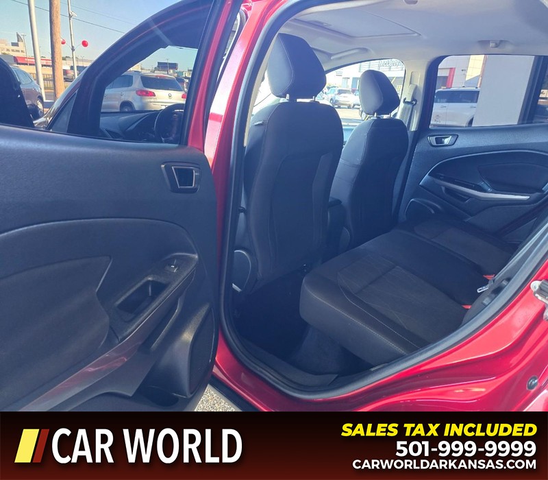 Ford EcoSport Vehicle Full-screen Gallery Image 9