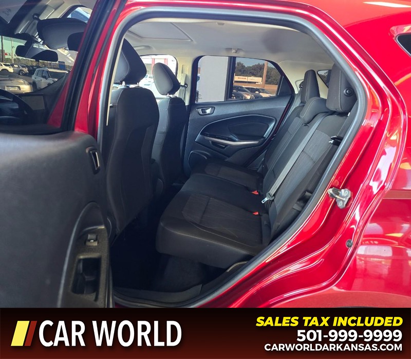 Ford EcoSport Vehicle Full-screen Gallery Image 10