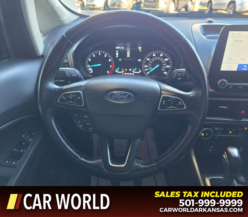 Ford EcoSport Vehicle Full-screen Gallery Image 15