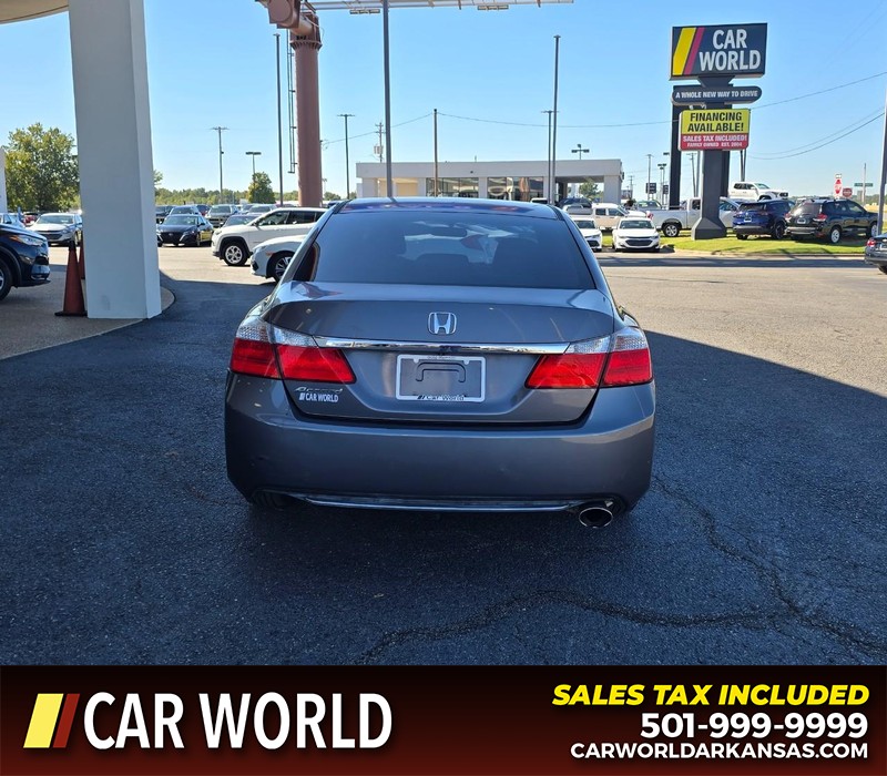 Honda Accord Sedan Vehicle Full-screen Gallery Image 5