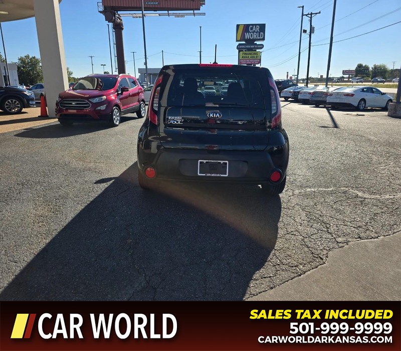 Kia Soul Vehicle Full-screen Gallery Image 5