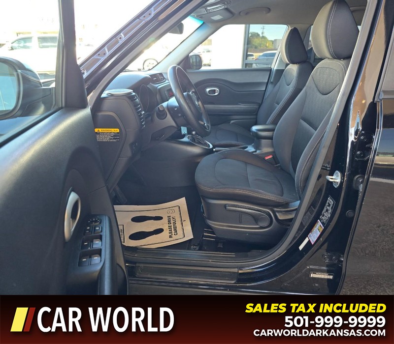 Kia Soul Vehicle Full-screen Gallery Image 8