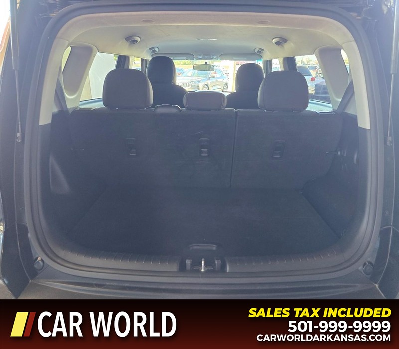 Kia Soul Vehicle Full-screen Gallery Image 13
