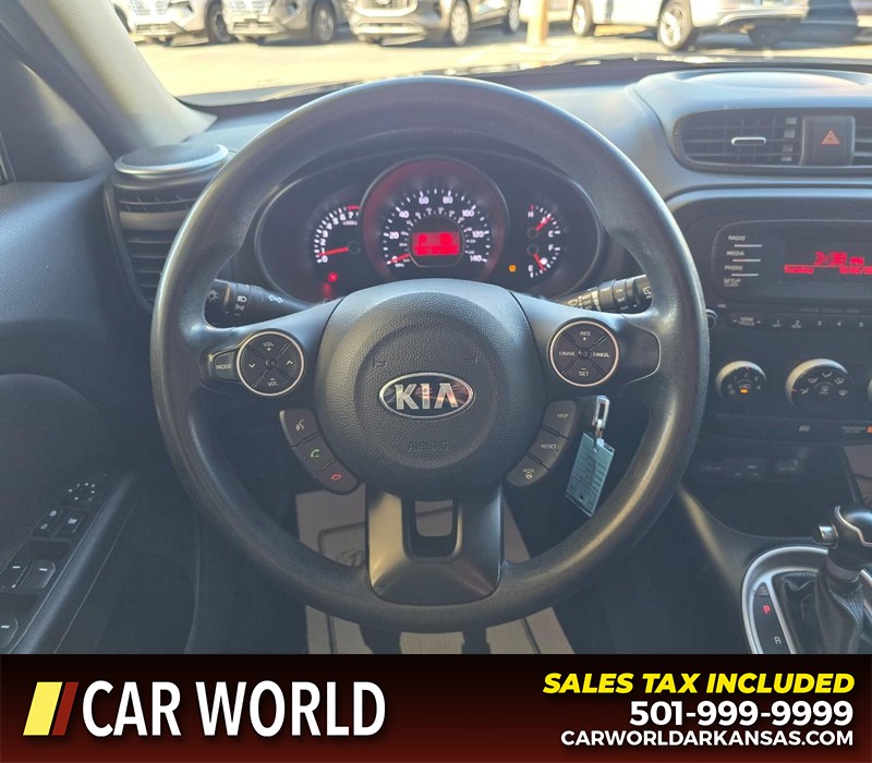 Kia Soul Vehicle Full-screen Gallery Image 15
