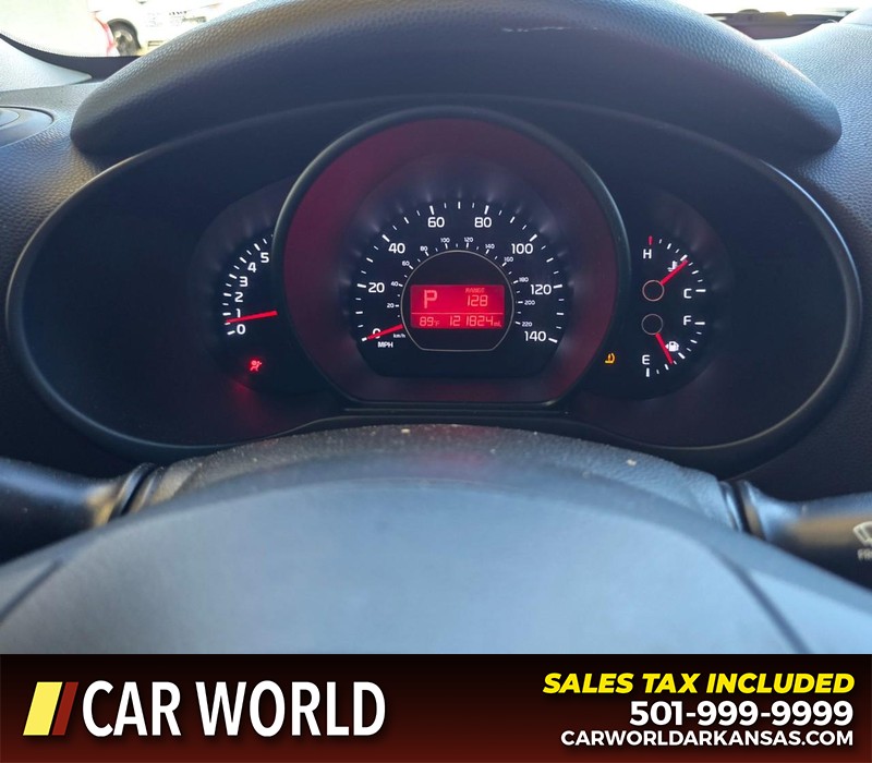 Kia Soul Vehicle Full-screen Gallery Image 17