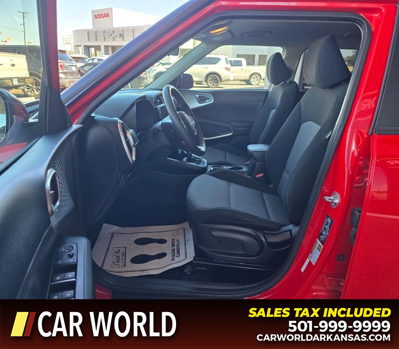 Kia Soul Vehicle Full-screen Gallery Image 8