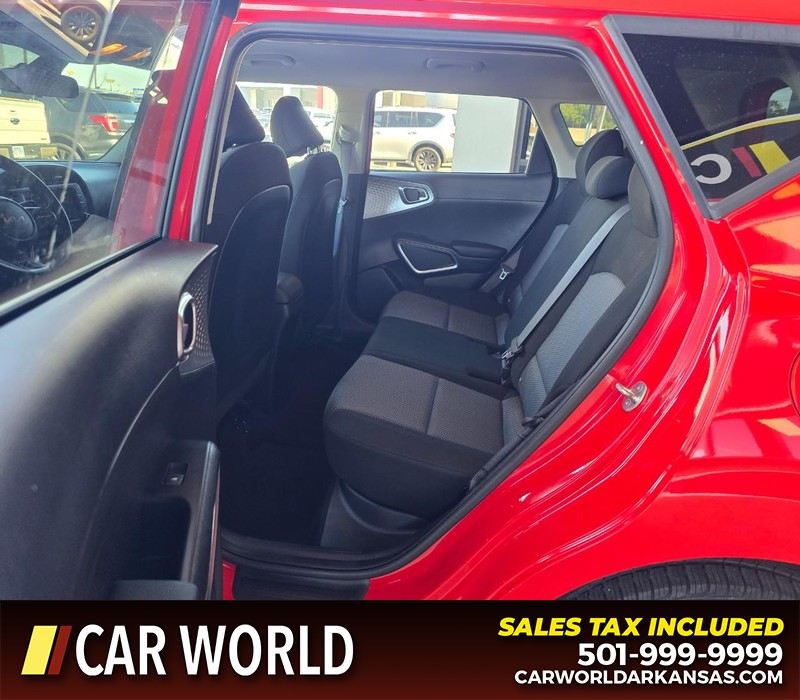 Kia Soul Vehicle Full-screen Gallery Image 10