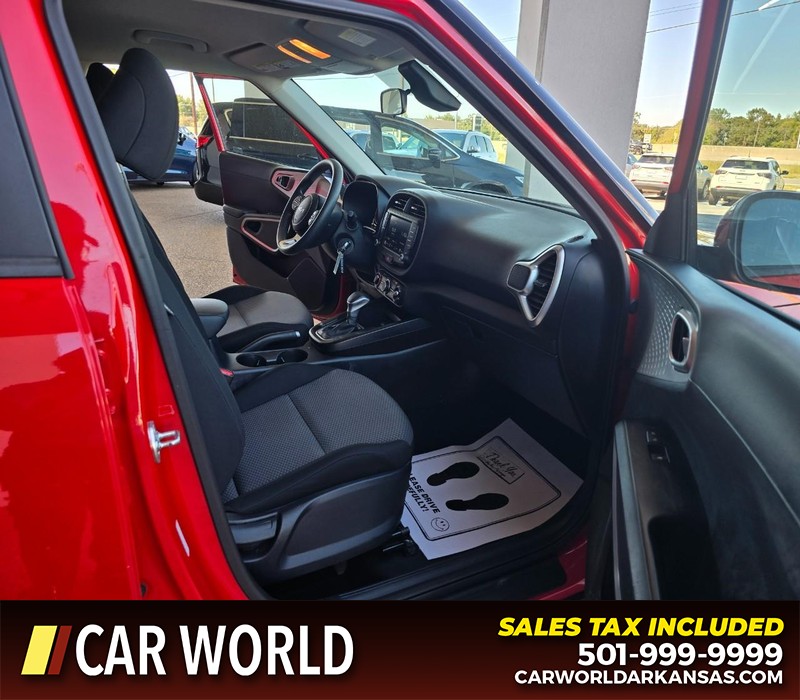 Kia Soul Vehicle Full-screen Gallery Image 11