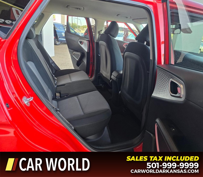 Kia Soul Vehicle Full-screen Gallery Image 12