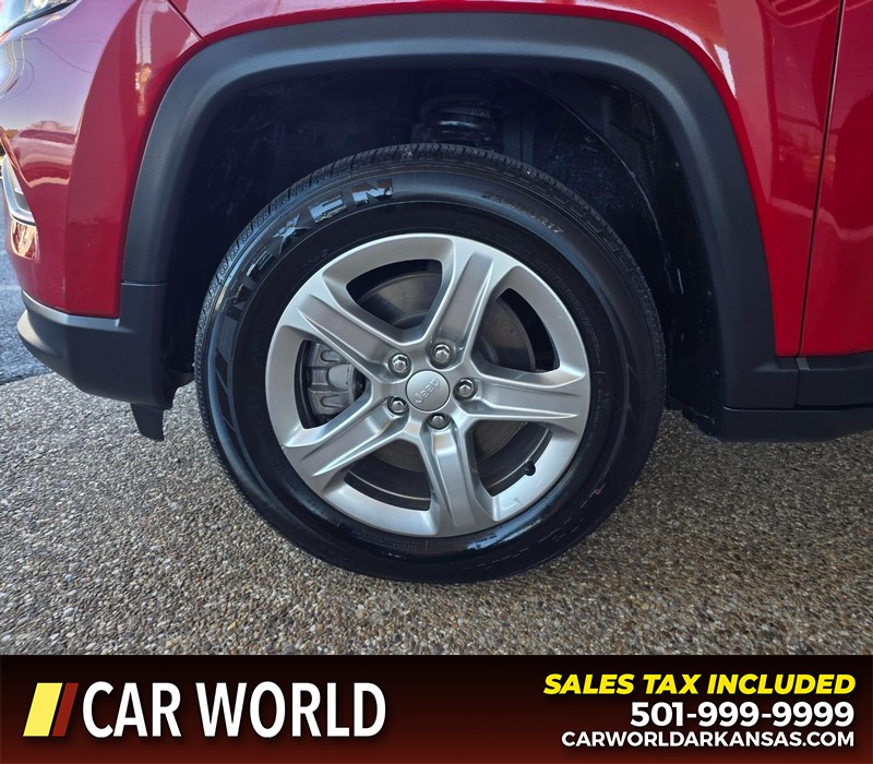 Jeep Compass Vehicle Full-screen Gallery Image 6