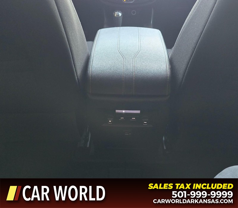 Chevrolet Traverse Vehicle Full-screen Gallery Image 22