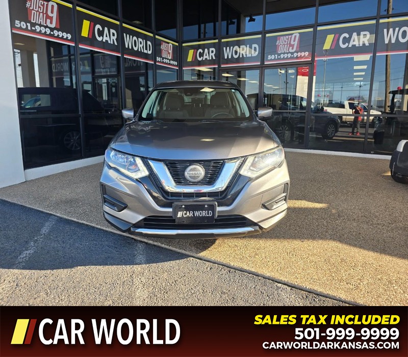 Nissan Rogue Vehicle Full-screen Gallery Image 2