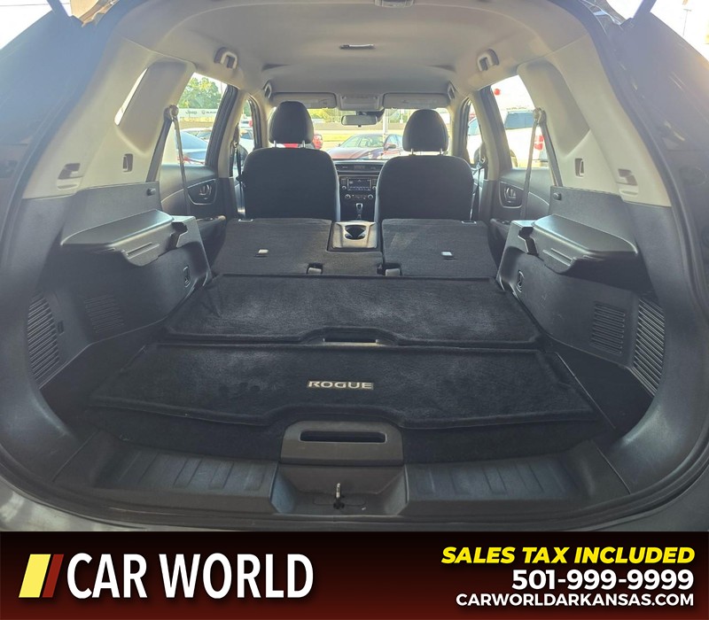 Nissan Rogue Vehicle Full-screen Gallery Image 14