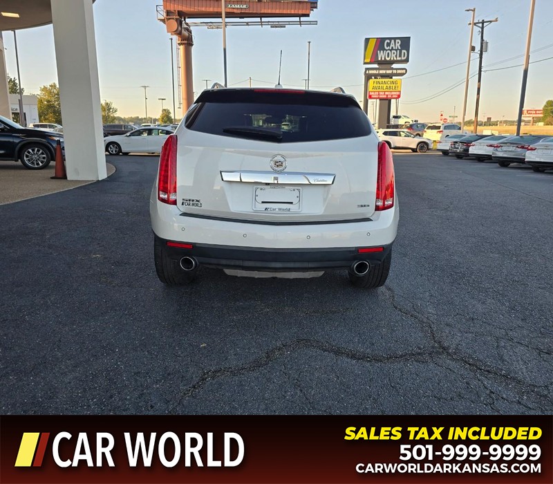 Cadillac SRX Vehicle Full-screen Gallery Image 5
