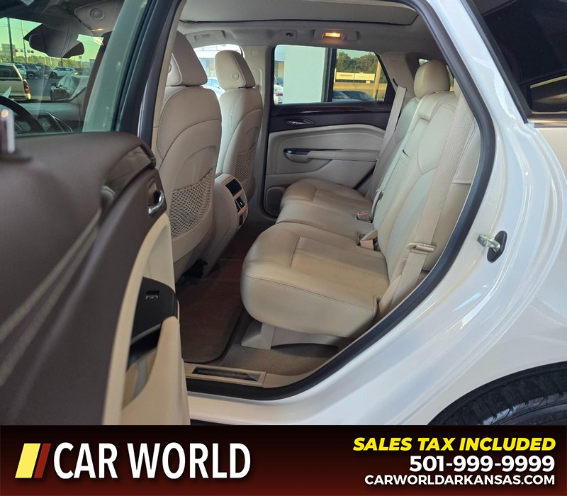 Cadillac SRX Vehicle Full-screen Gallery Image 10