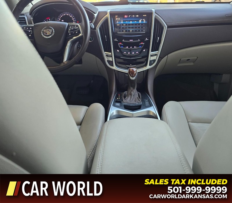 Cadillac SRX Vehicle Full-screen Gallery Image 18