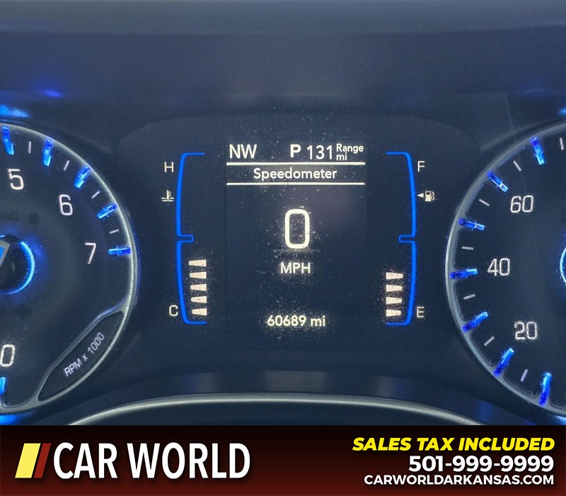 Chrysler Voyager Vehicle Full-screen Gallery Image 20