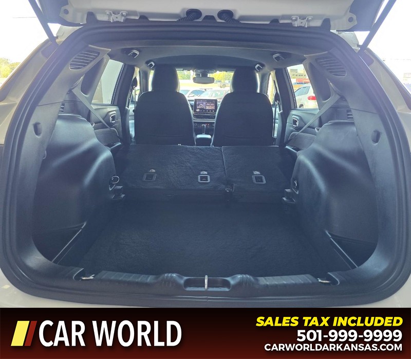 Jeep Compass Vehicle Full-screen Gallery Image 14