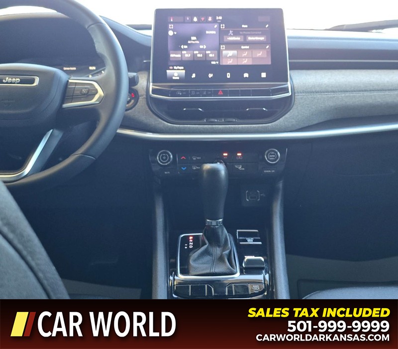 Jeep Compass Vehicle Full-screen Gallery Image 18