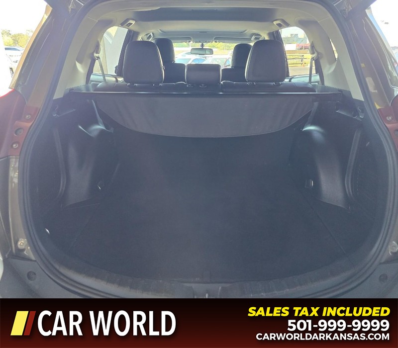 Toyota RAV4 Vehicle Full-screen Gallery Image 13