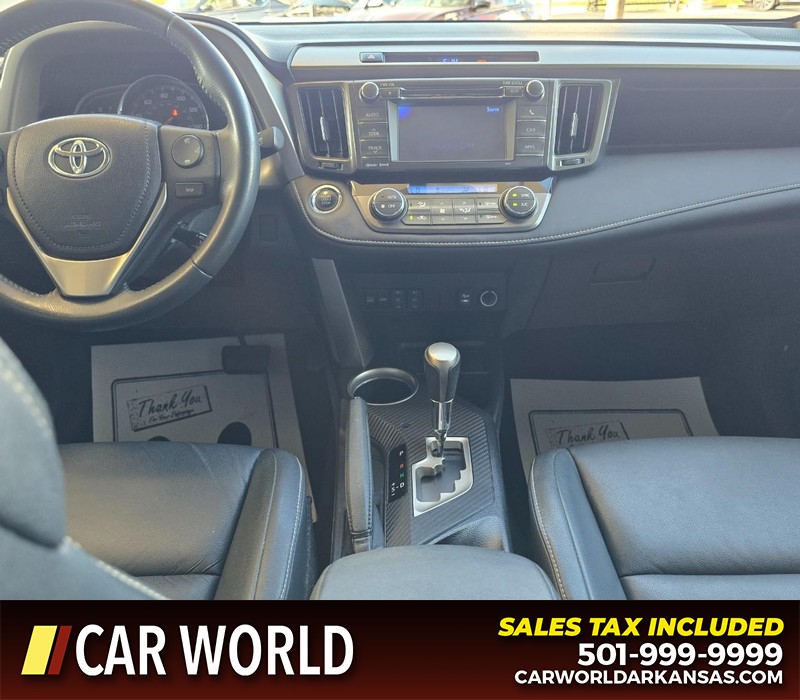 Toyota RAV4 Vehicle Full-screen Gallery Image 18