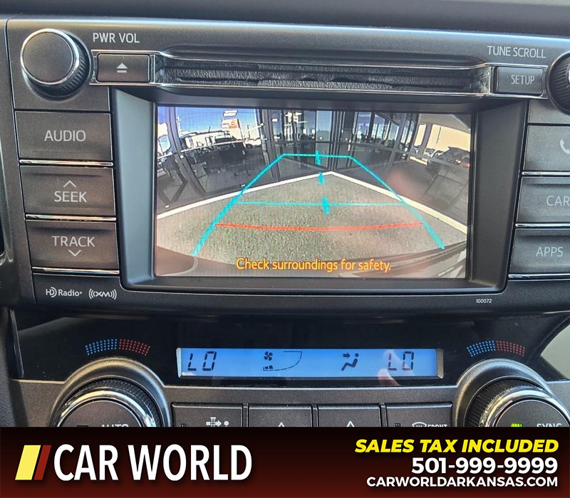 Toyota RAV4 Vehicle Full-screen Gallery Image 19